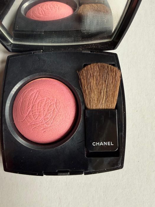 Róż Chanel + gratis pędzel