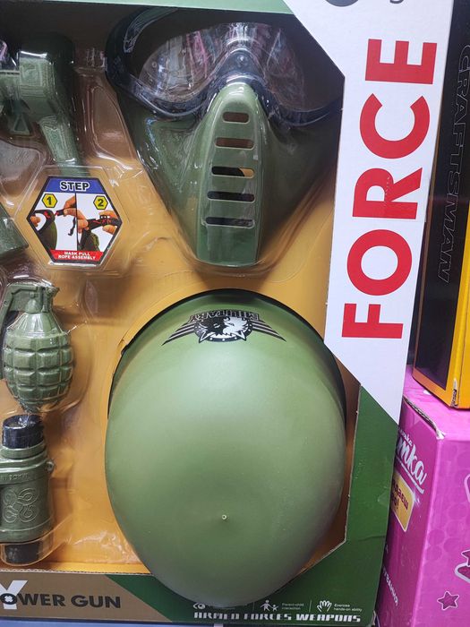 Набір військового 13 предметів звук з каскою