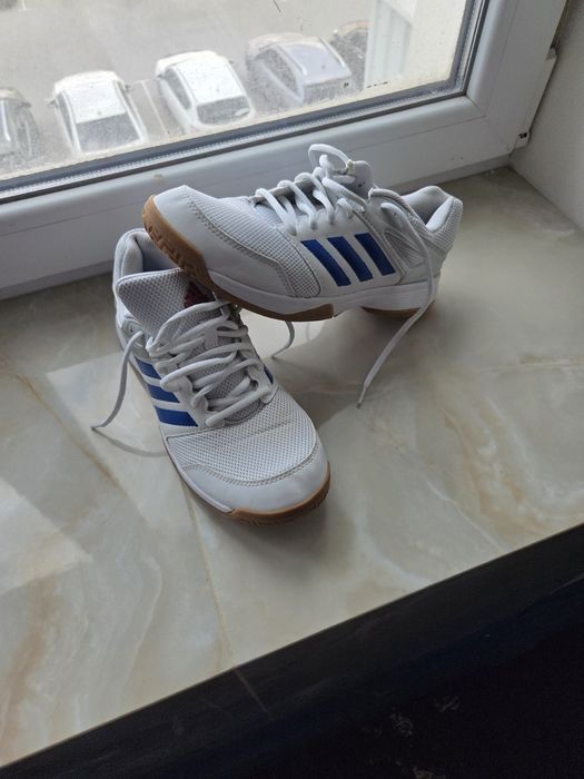 Кросівки адідас adidas