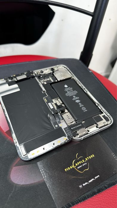 Iphone 12/12 Pro: дисплей, динамик, бузер, АКБ, камера, шлейф.