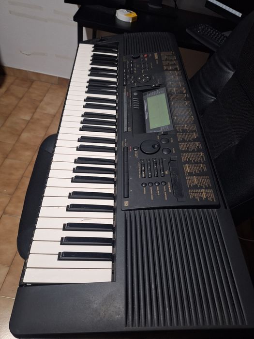 Teclado Yamaha PSR 520
