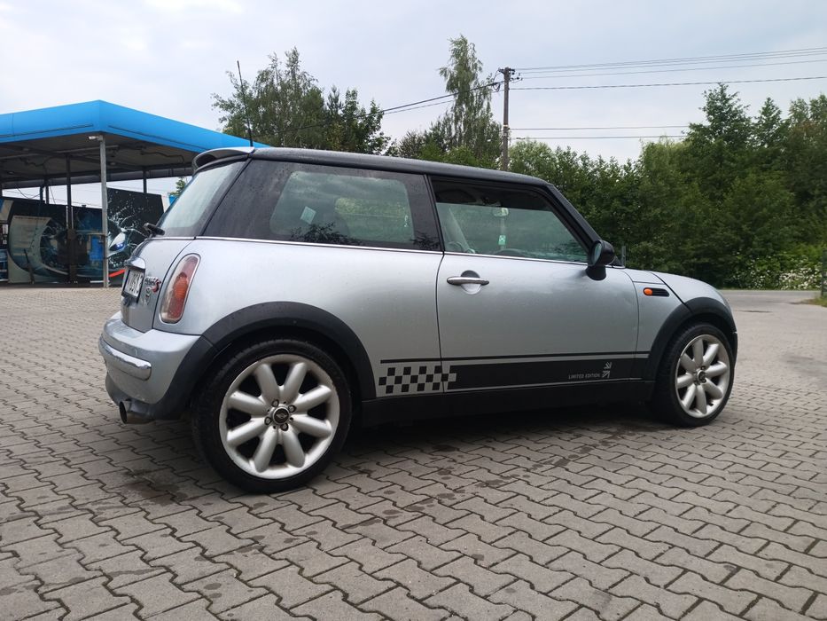 Sprzedam mini Cooper r50 1.6lpg