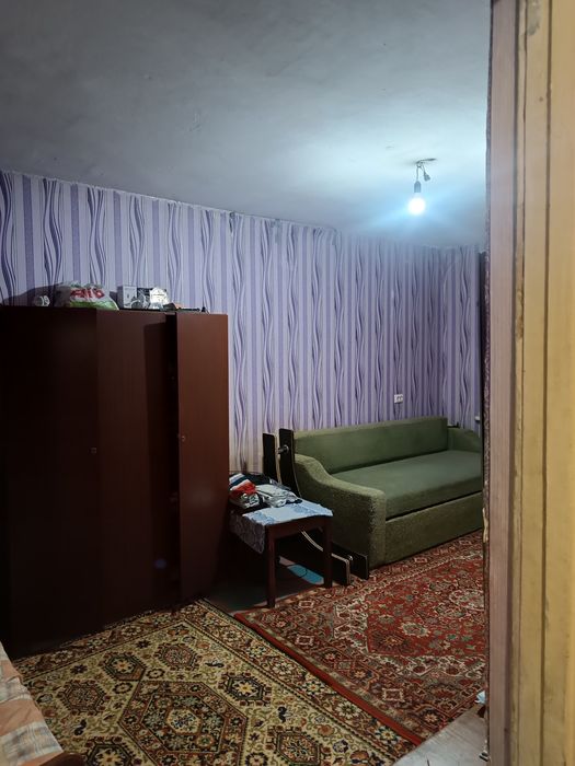 Продам срочно ,  одно комнатную квартиру