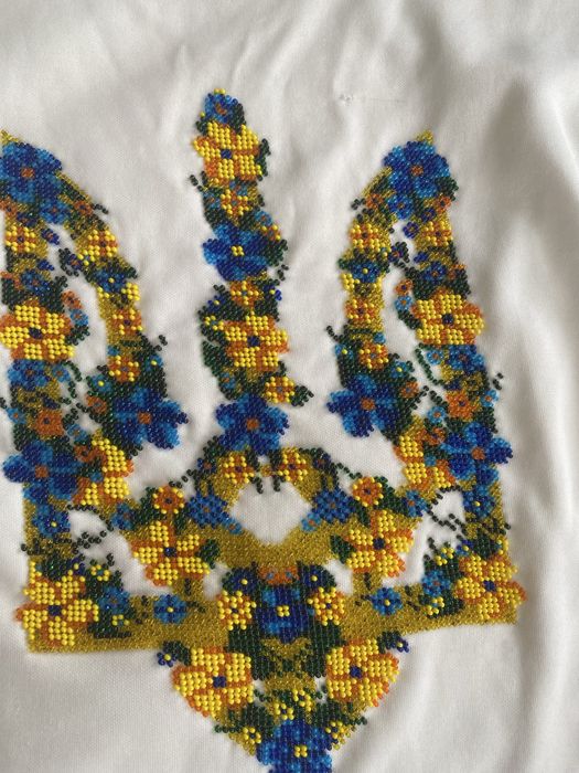 Футболка вишиванка бісером