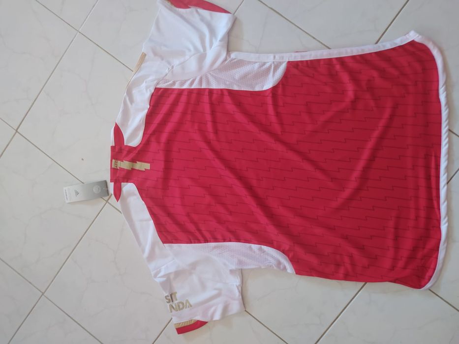 Camisola desportiva