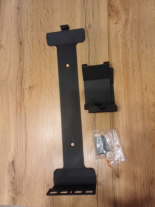 настінне кріплення для PlayStation 5