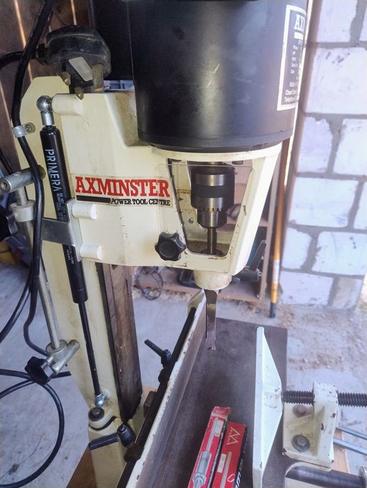 Dlutownica - czopownica. Axminster