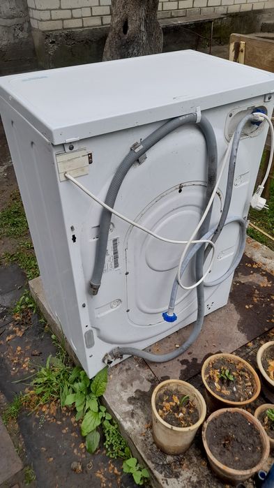 Пральна машинка indesit