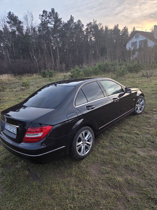 Mercedes w 204 avantgarde 1.8 cgi  blue blueefficiency automat 7g