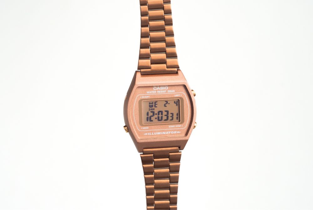 Casio Vintage Edgy B640WC-5AEF рожеве золото