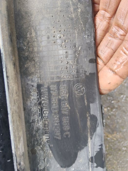 Para choques BMW e difusores e grelhas