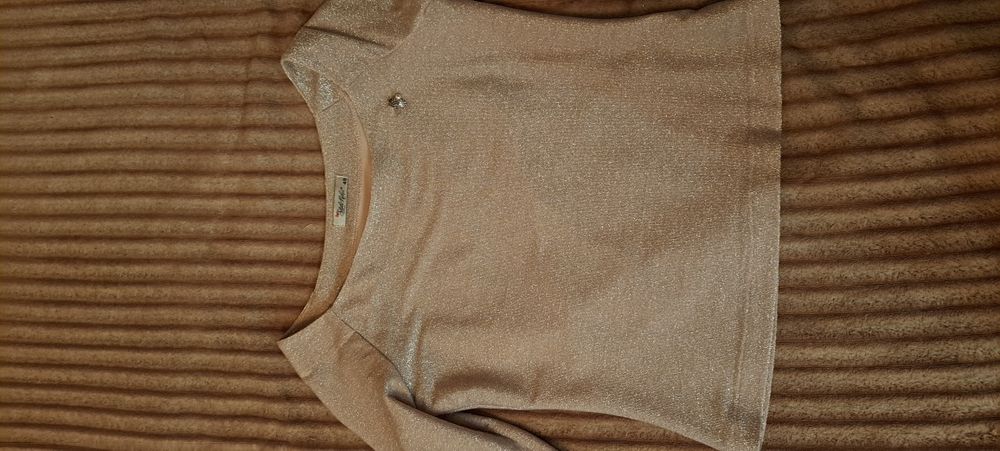 Святкова кофтинка