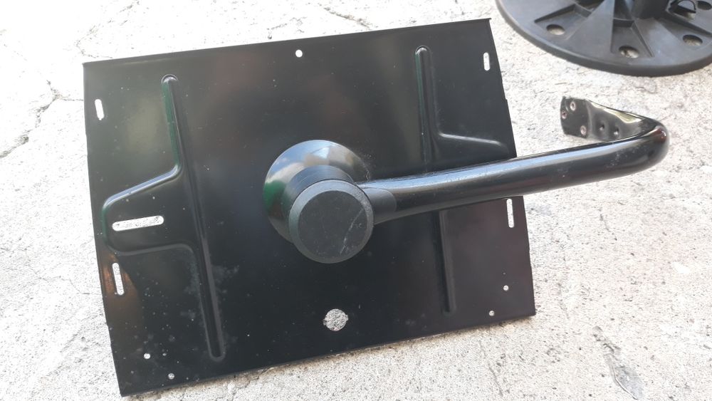 Suporte TV pequena antiga