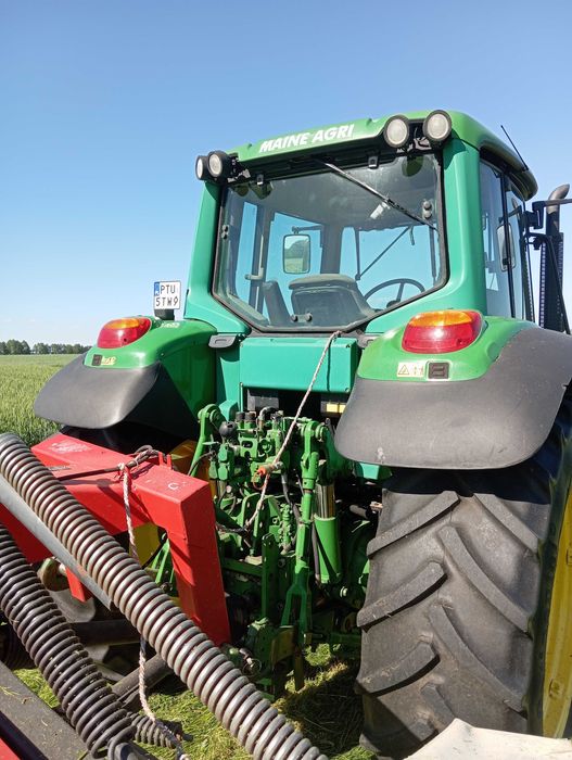 John Deere 6520 .