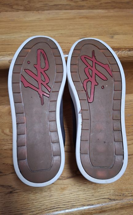 Loyalti buty sportowe czarne Eu 41 uk7