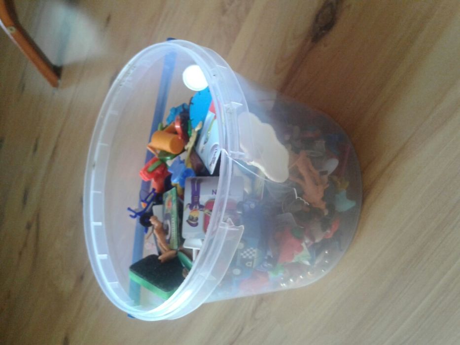 Kinderki i drobiazgi