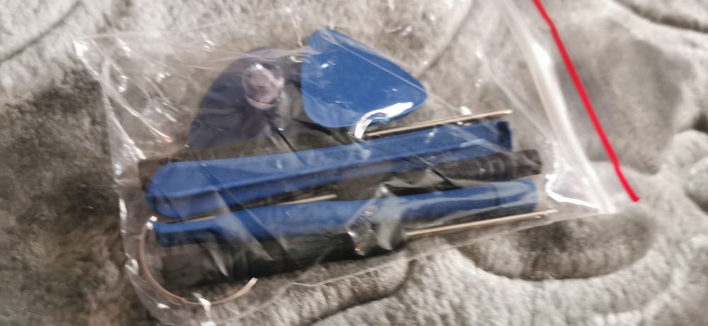 Zestaw narzędzi do naprawy telefonu