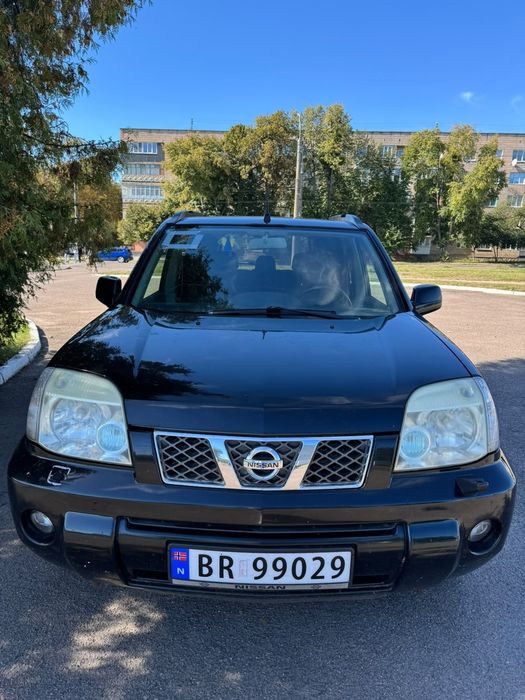 Продам машину NISSAN  без реєстрації БУ. Сідай та їдь ,Пиши Дзвони Домовимось