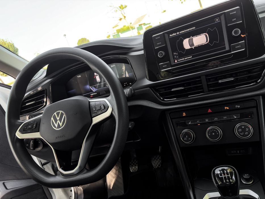 Volkswagen T-Roc — fotografia 4