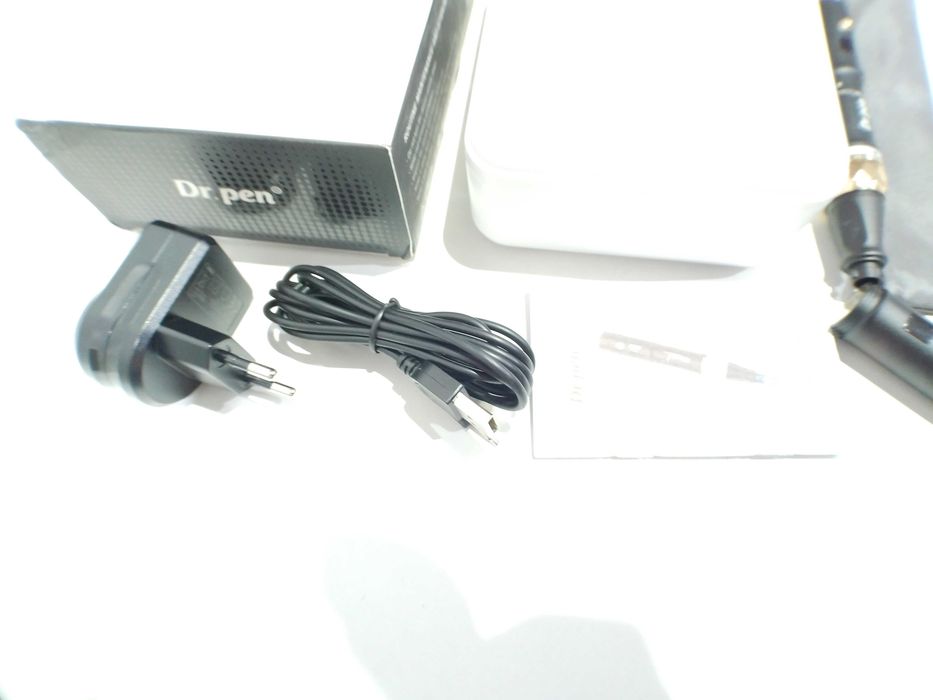 Dr Pen Dermapen Dr.Pen A8S Elektryczny Microneedling bateria