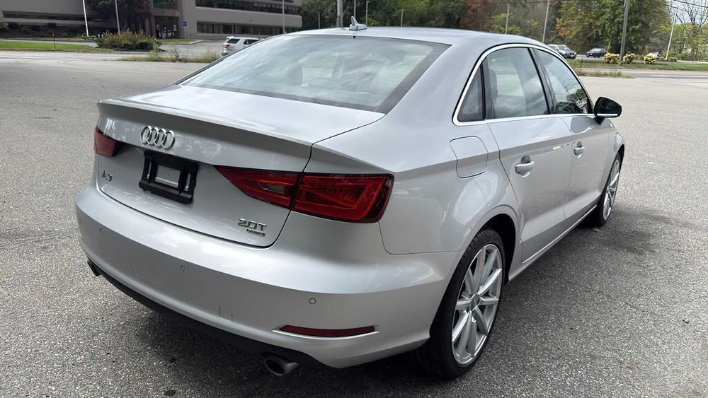 Audi A3      2015
