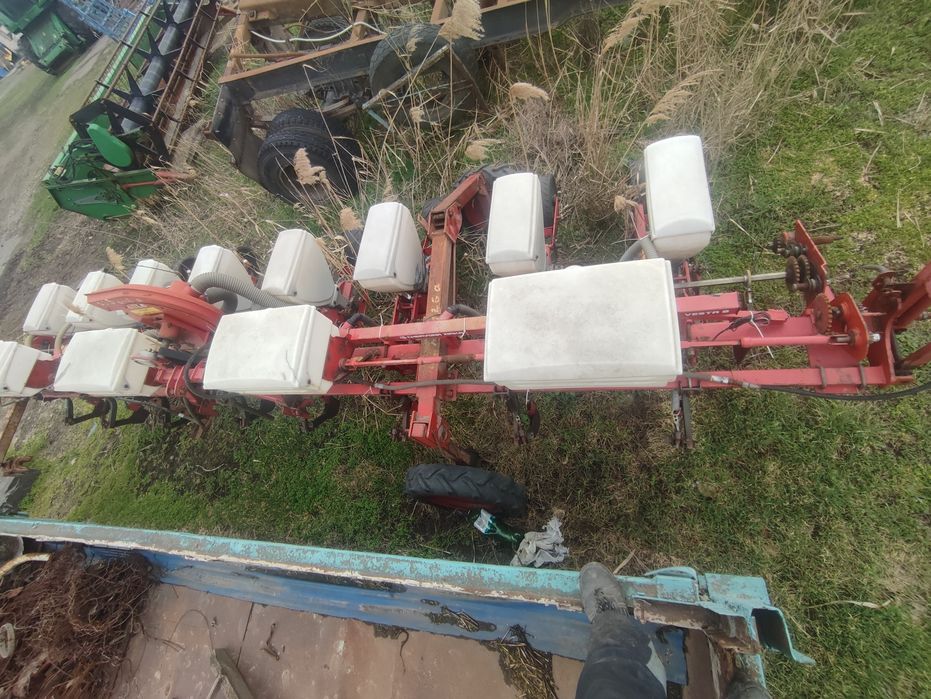 Продам сівалку  ВЕСТА-8. АГД-2.5Н Ціна за комплект.