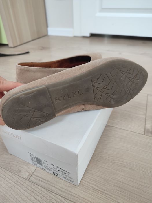 Baleriny buty skórzane Ryłko z różą 39