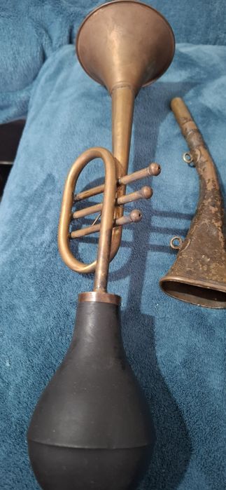 Vendo gaita e buzina antigas colecção metal