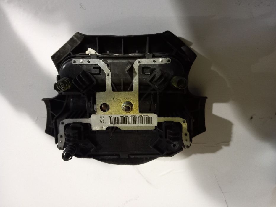 Airbags  Nissan Terrano  2