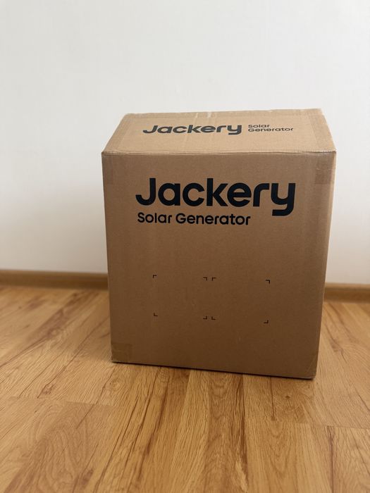 Портативна зарядна станція Jackery Explorer 2000 v2 2042 Wh 2200 W