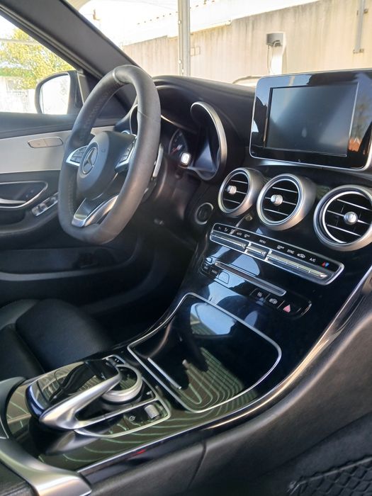 Mercedes-Benz C220d  Station 7G-TRONIC AMG Line