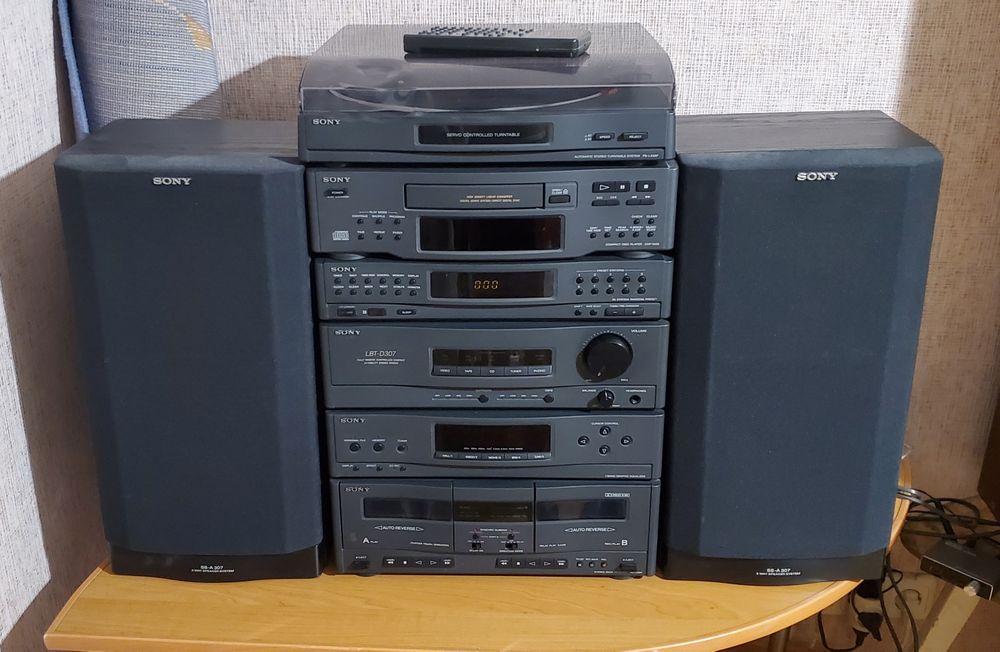Sony LBT-D307 — Полная Hi-Fi система в сборе.  Все компонеты в наличии