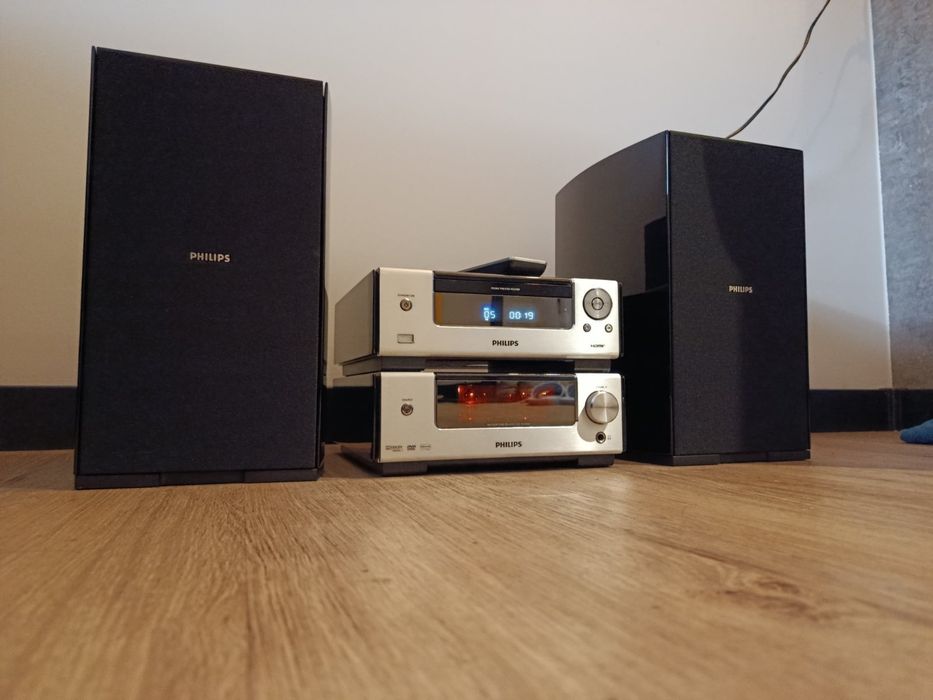 Продам Philips MCD909/12