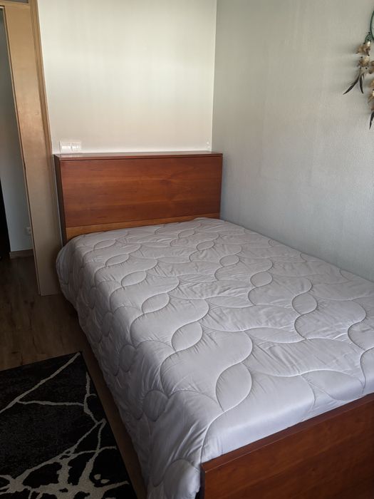 Cama de solteiro como nova