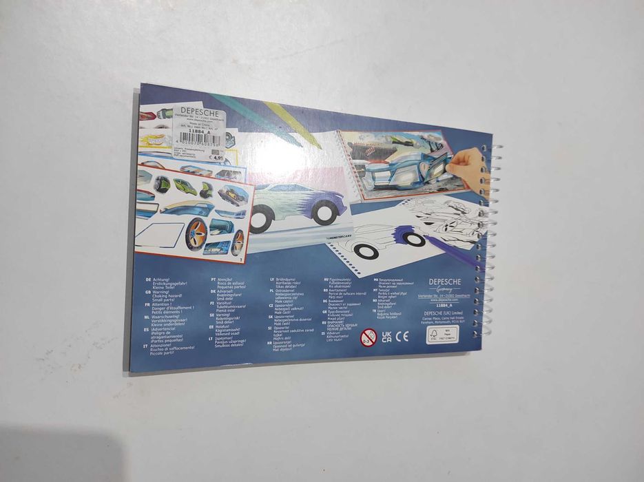 Livro de pintar e autocolantes monster cars