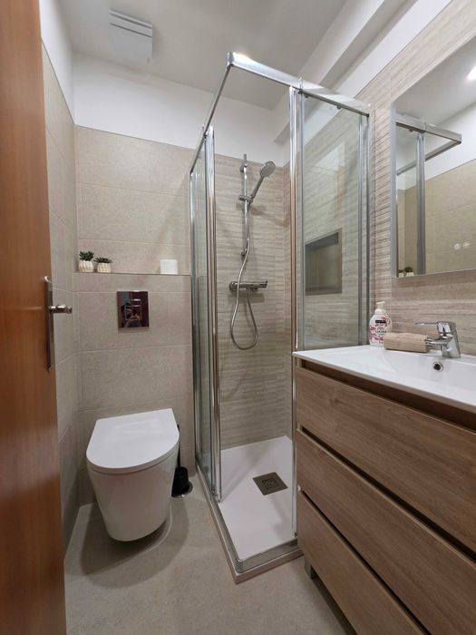 ENTRADA IMEDIATA | Quarto renovado c/ AC | Estudante | ISEL / Metro — 510€