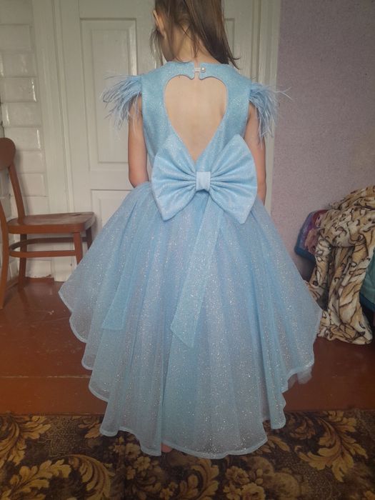 Випускне плаття,випускна сукня,нарядне плаття дівчинка,голубе плаття