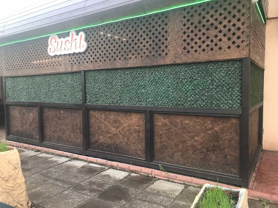 Зелёный забор! Декоративний паркан! Штучна огорожа! Живая изгородь!