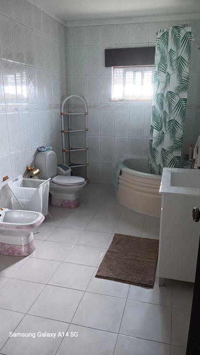 Alugo casa na carrasqueira comporta