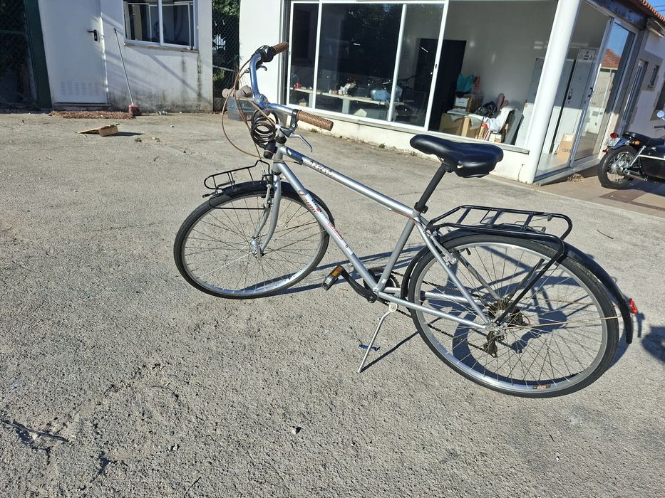 Bicicleta citadina roda 700 28