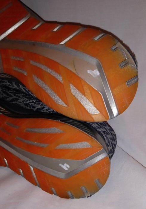 Кроссовки Brooks  Bedlam 42 р.