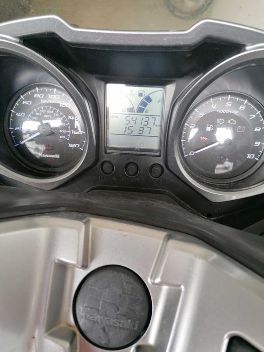 Kawasaki J300 edição especial