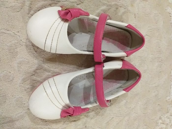 Туфли детские на девочку