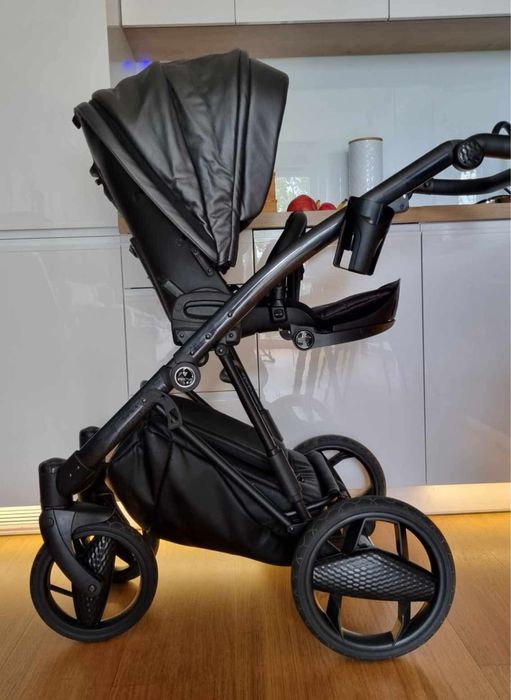 Wozek INVICTUS 2.0 2w1