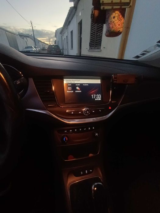 Opel Astra K 1.6 sporttourrer de 2016