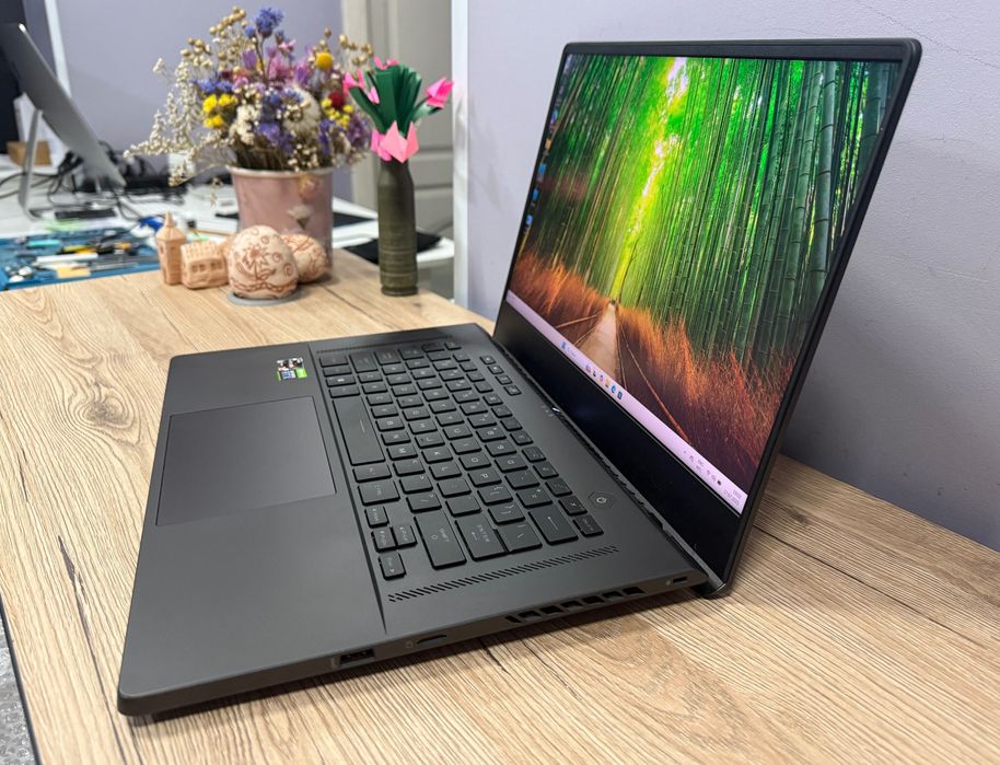 Asus ROG Zephyrus G15 Ryzen 9 5900HS /24 Ram/ 2TB/ 3080/ 2K/ Win11
