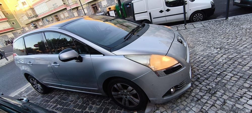 Peugeot 5008 ano 2010