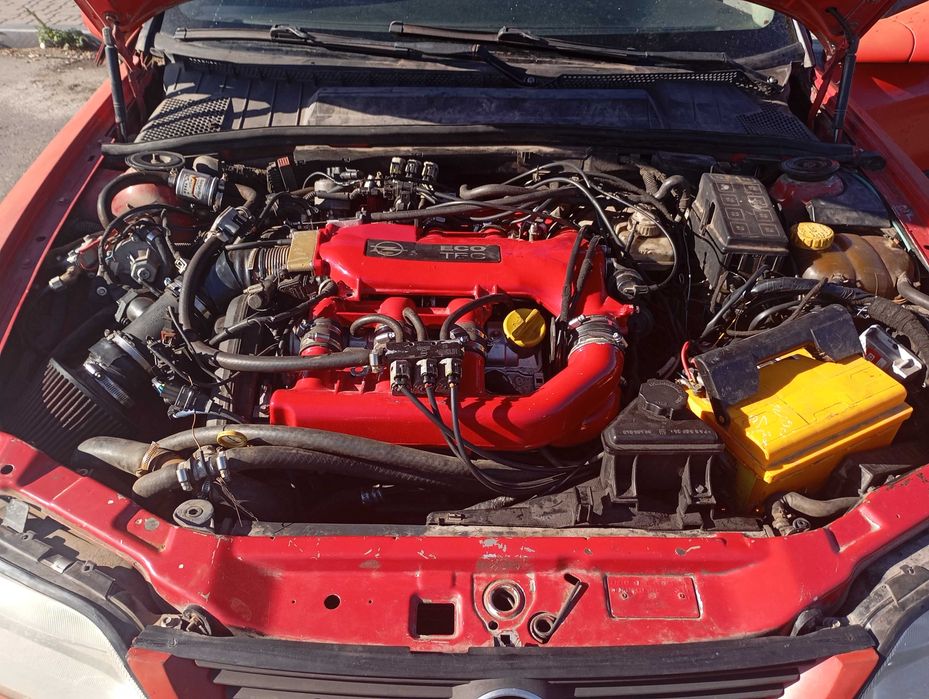 В рассрочку Opel Vectra АКПП двигатель X25XE на газу