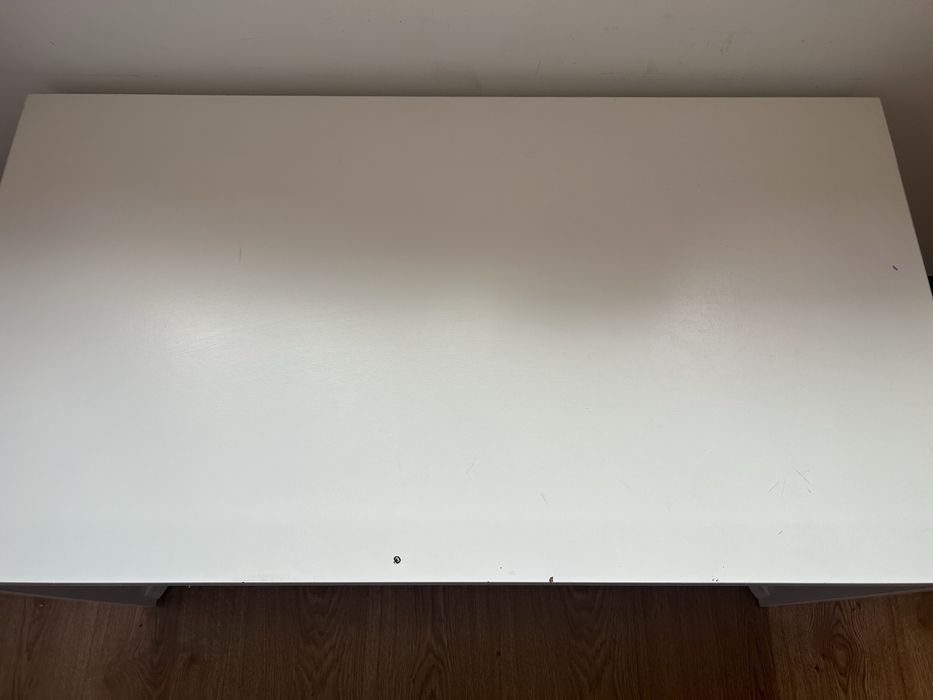 Secretaria de criança branca