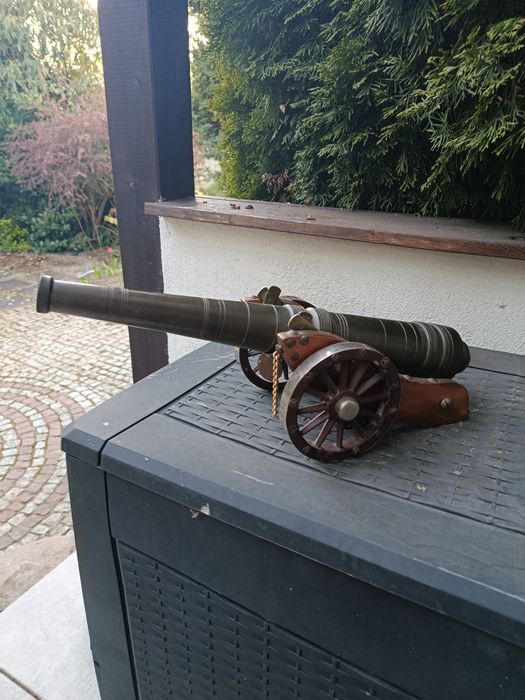 Potężna Armata z  46 cm 7 kg – Bardzo Ciężka, Replika